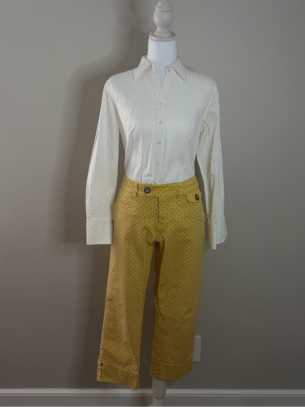 Anthropologie Idra Yellow Geometric Crop Chino Pants Size 10